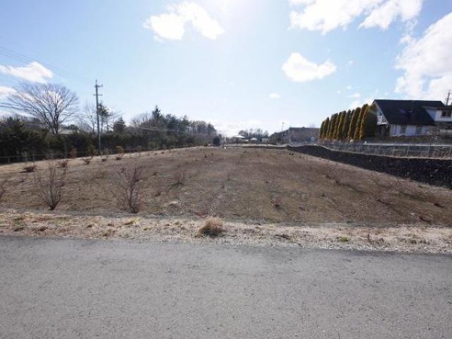 軽井沢町の広い平坦な土地